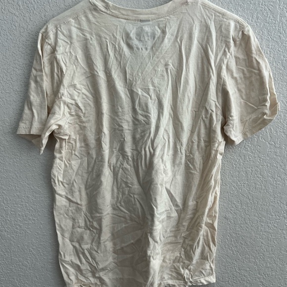 Gina Tees Native American Distressed Tee Size Medium - Picture 3 of 3